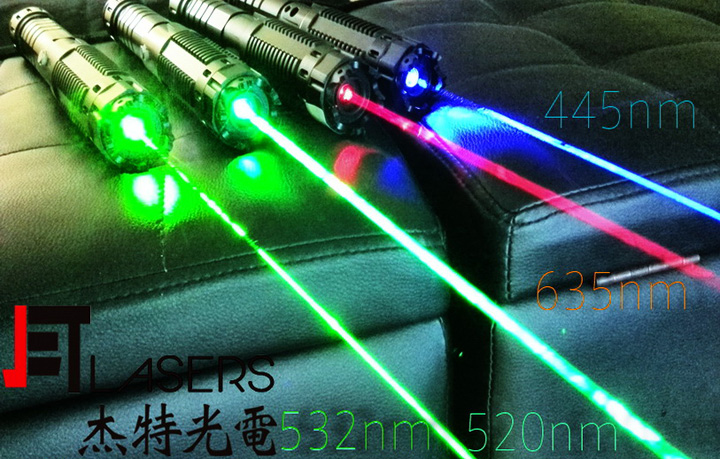 Pointeur laser 10000mW bleu le plus puissant du monde