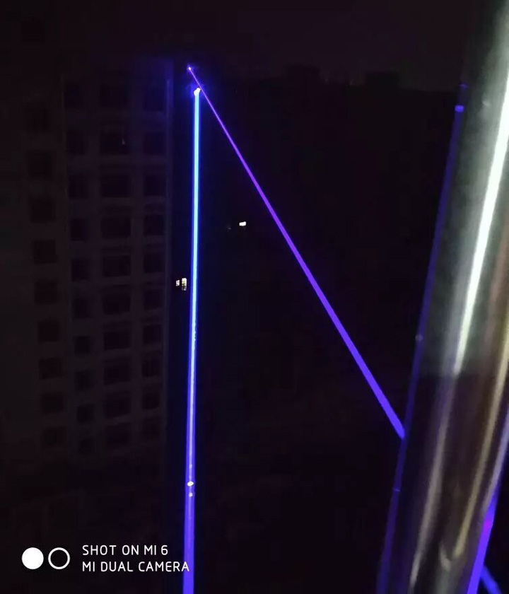 laser bleu puissant