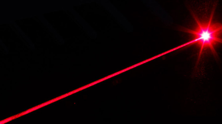 pointeur laser rouge