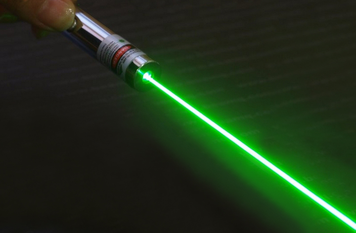 stylo pointeur laser vert