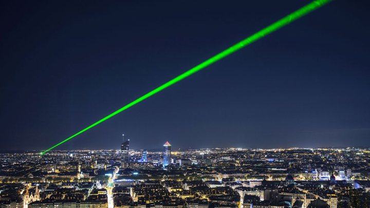 module laser vert