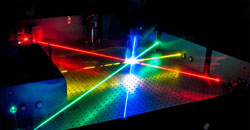 Pourquoi la lumière laser semble-t-elle magique aux êtres humains ?