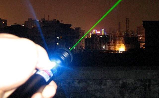 utilisation pointeur laser